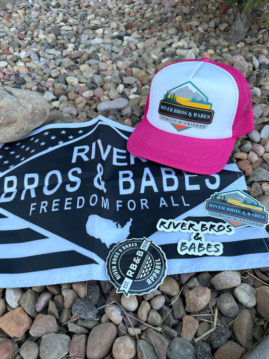 Pink mountain foam snapback