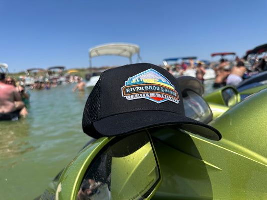 Mountain patch snapback