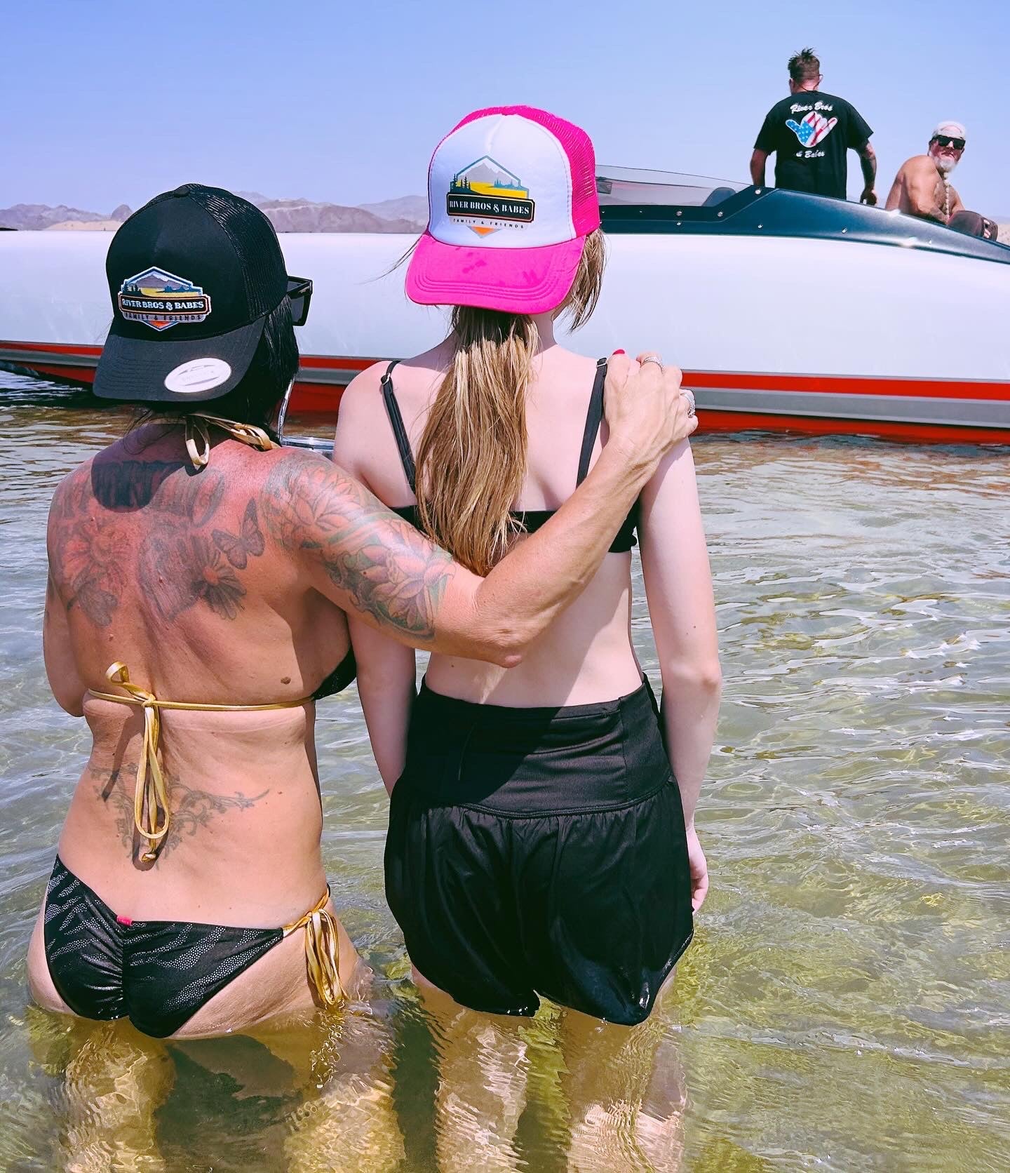 Pink mountain foam snapback